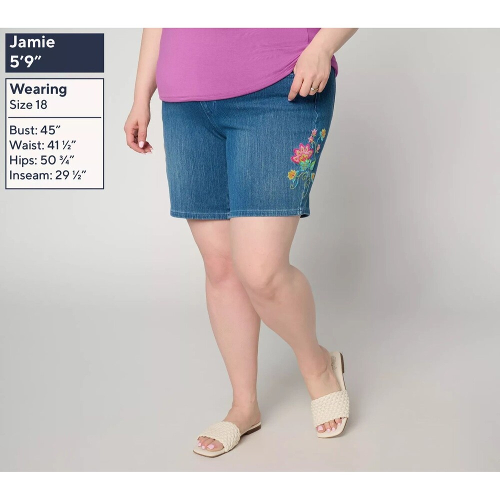 Belle by Kim Gravel Flexibelle Floral Pop 8" 5-Pkt Shorts Medium Wash Size 8